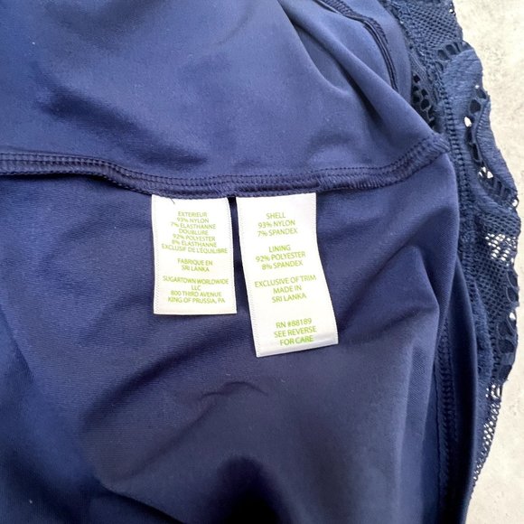 Lilly Pulitzer High Tide Navy Scalloped Stripe Lace Lyra Top Size XS XSmall - Picture 4 of 6